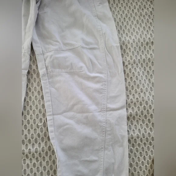 White Barrel Jeans - Picture 2 of 7